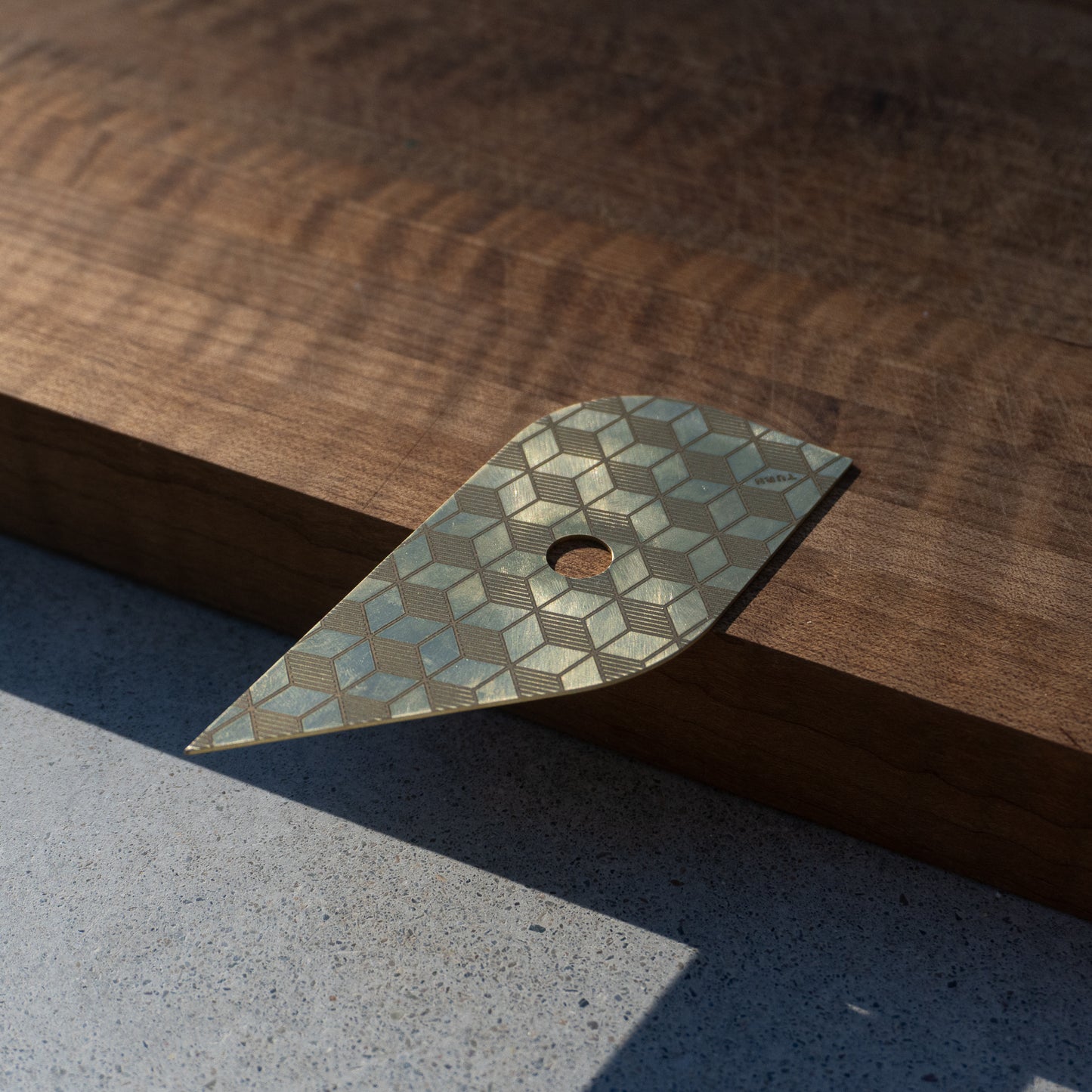 Brass Pottery Rib 04