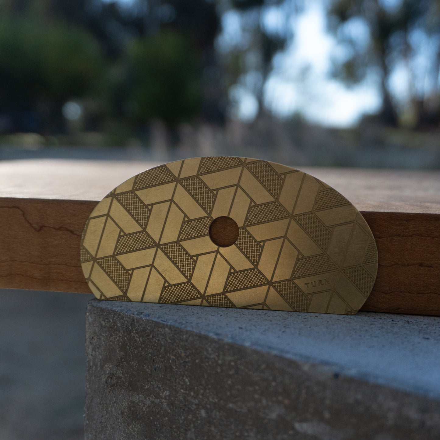 Brass Pottery Rib 03