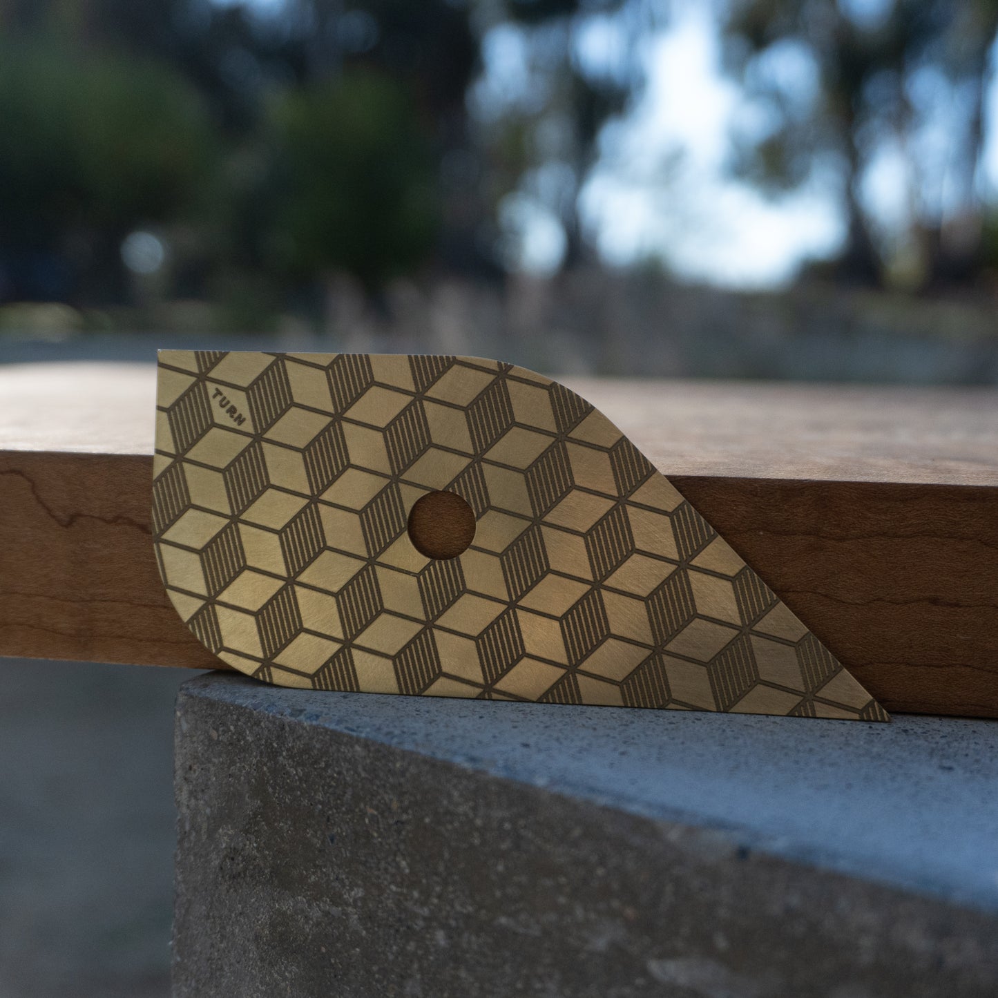 Brass Pottery Rib 04